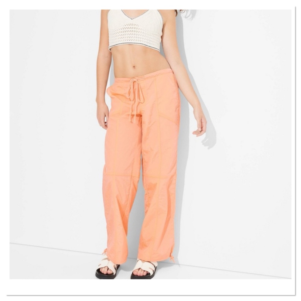 Women’s Mid-Rise Wide Leg Parachute Pants
Wild Fable Peach Orange